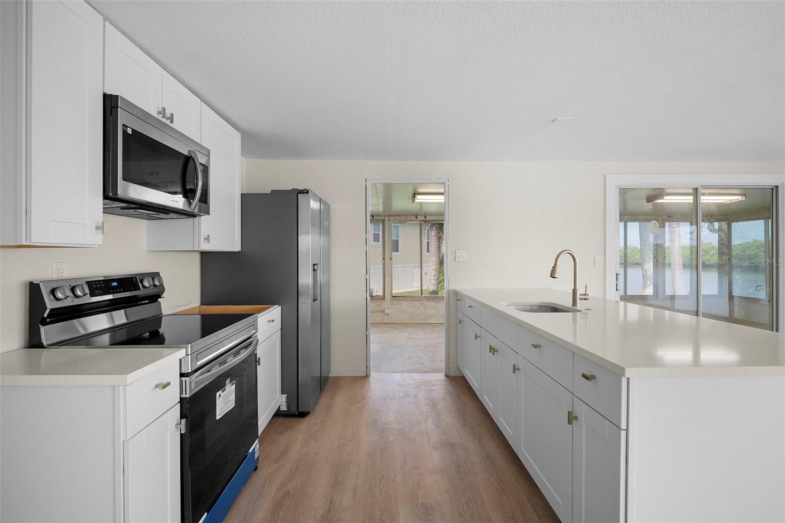 Image 13 of 22 For 3322 Sunny Harbor Drive