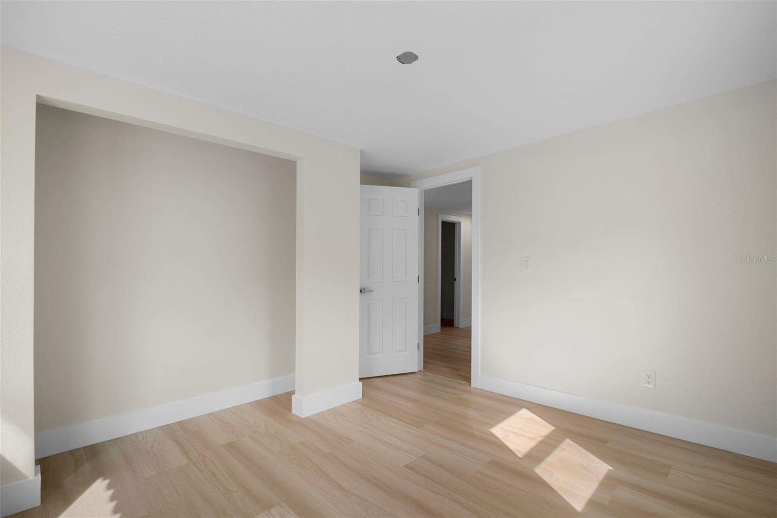 Image 19 of 22 For 3322 Sunny Harbor Drive