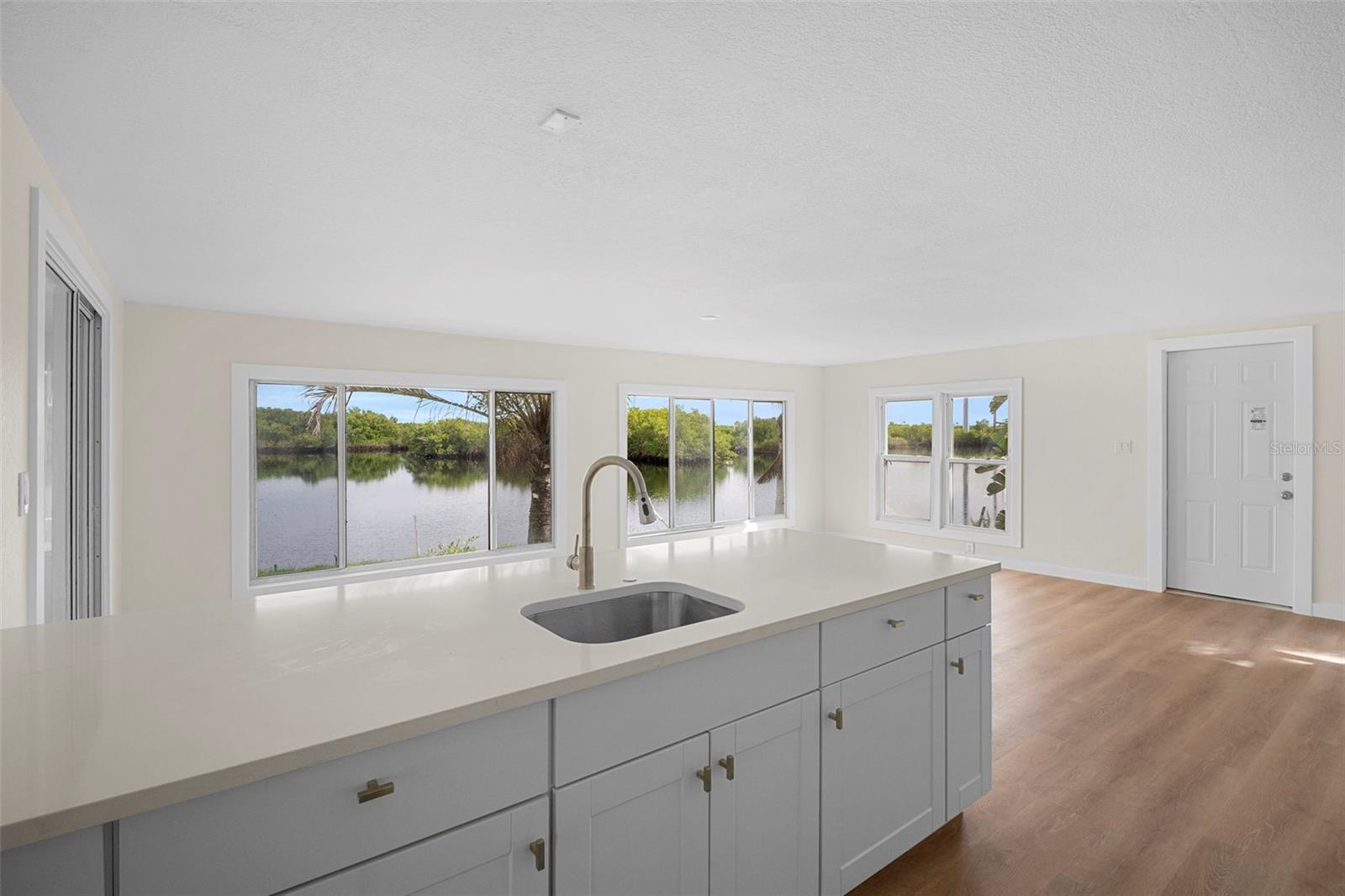 Image 5 of 22 For 3322 Sunny Harbor Drive