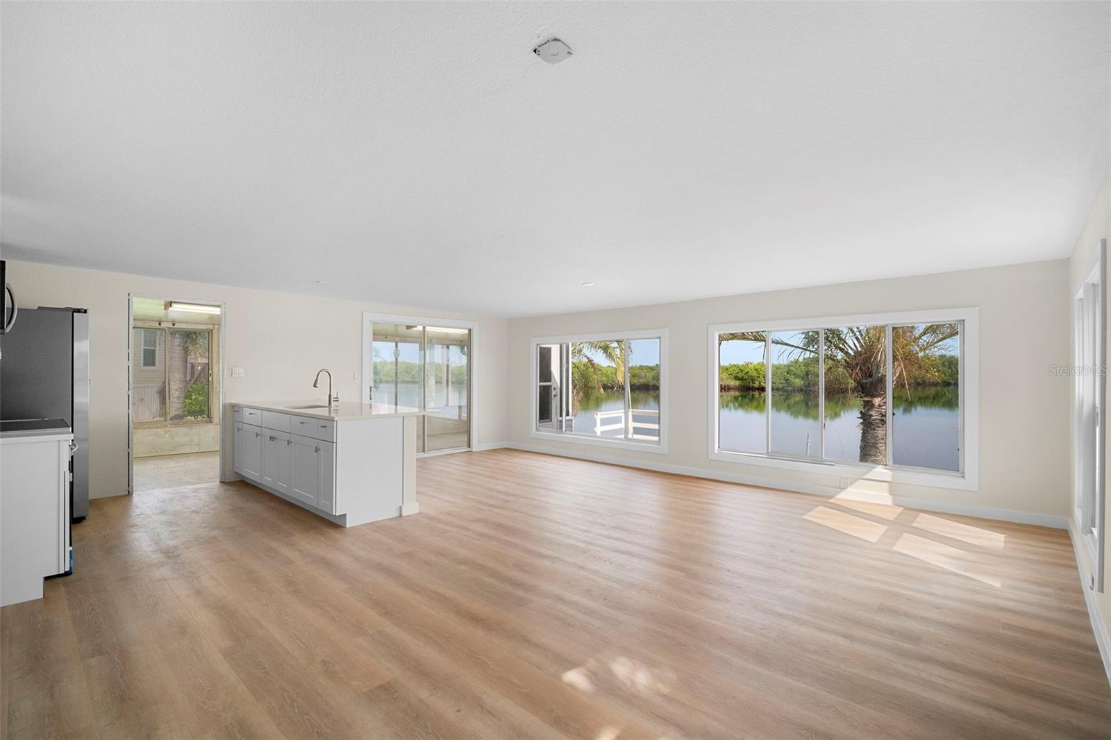 Image 6 of 22 For 3322 Sunny Harbor Drive