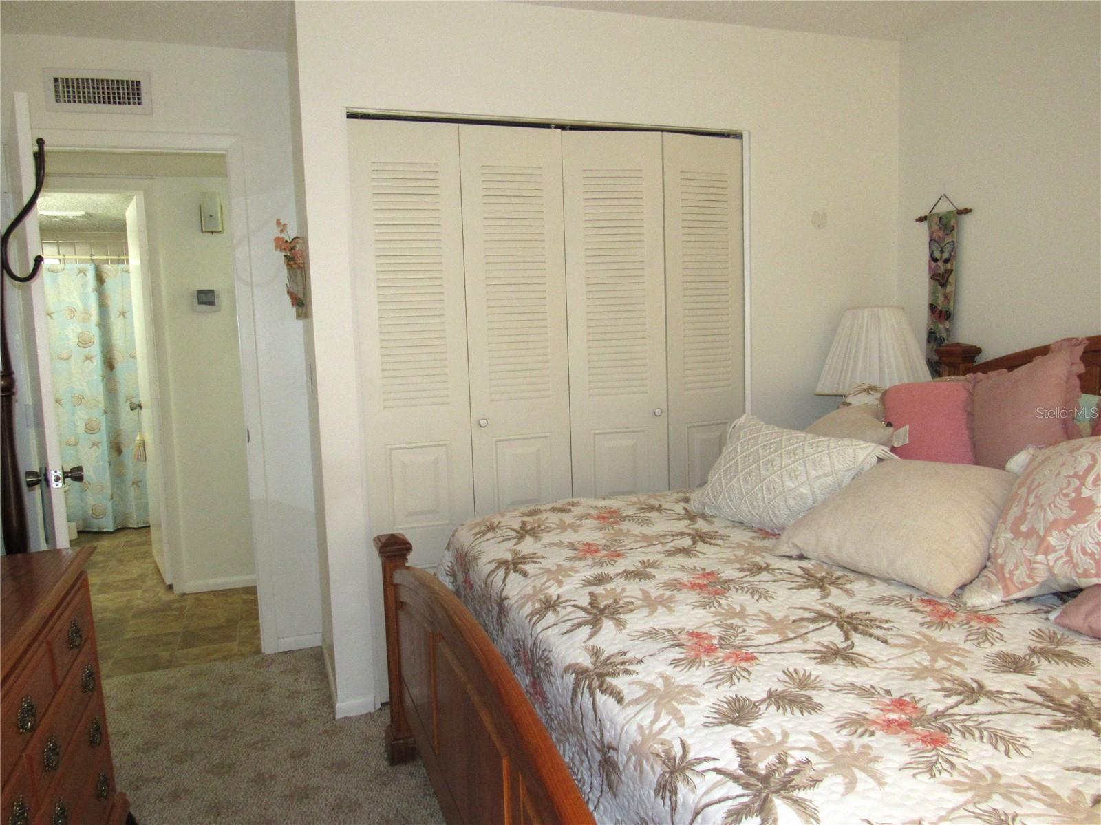 Image 22 of 37 For 21260 Brinson Avenue 212