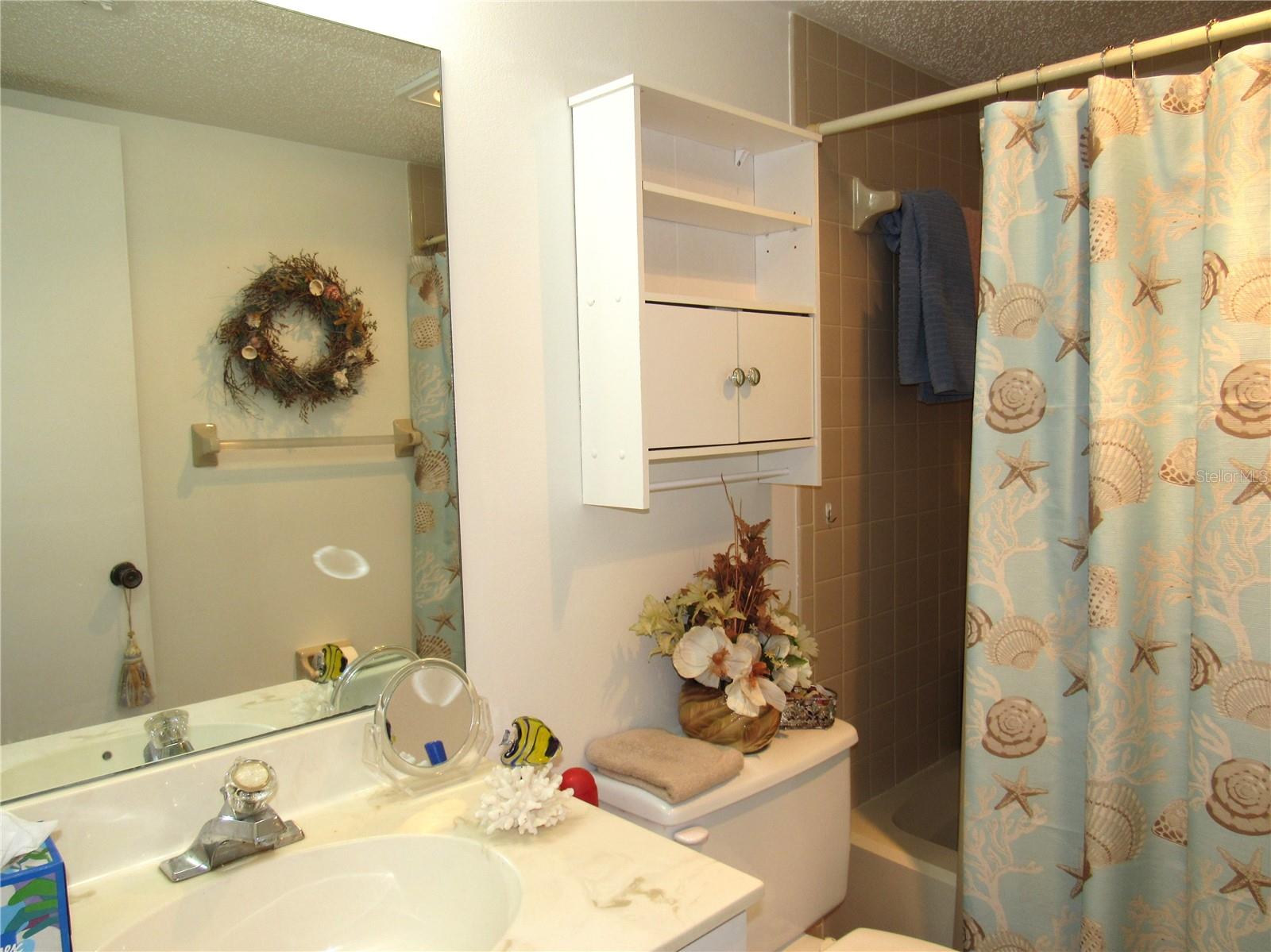 Image 23 of 37 For 21260 Brinson Avenue 212