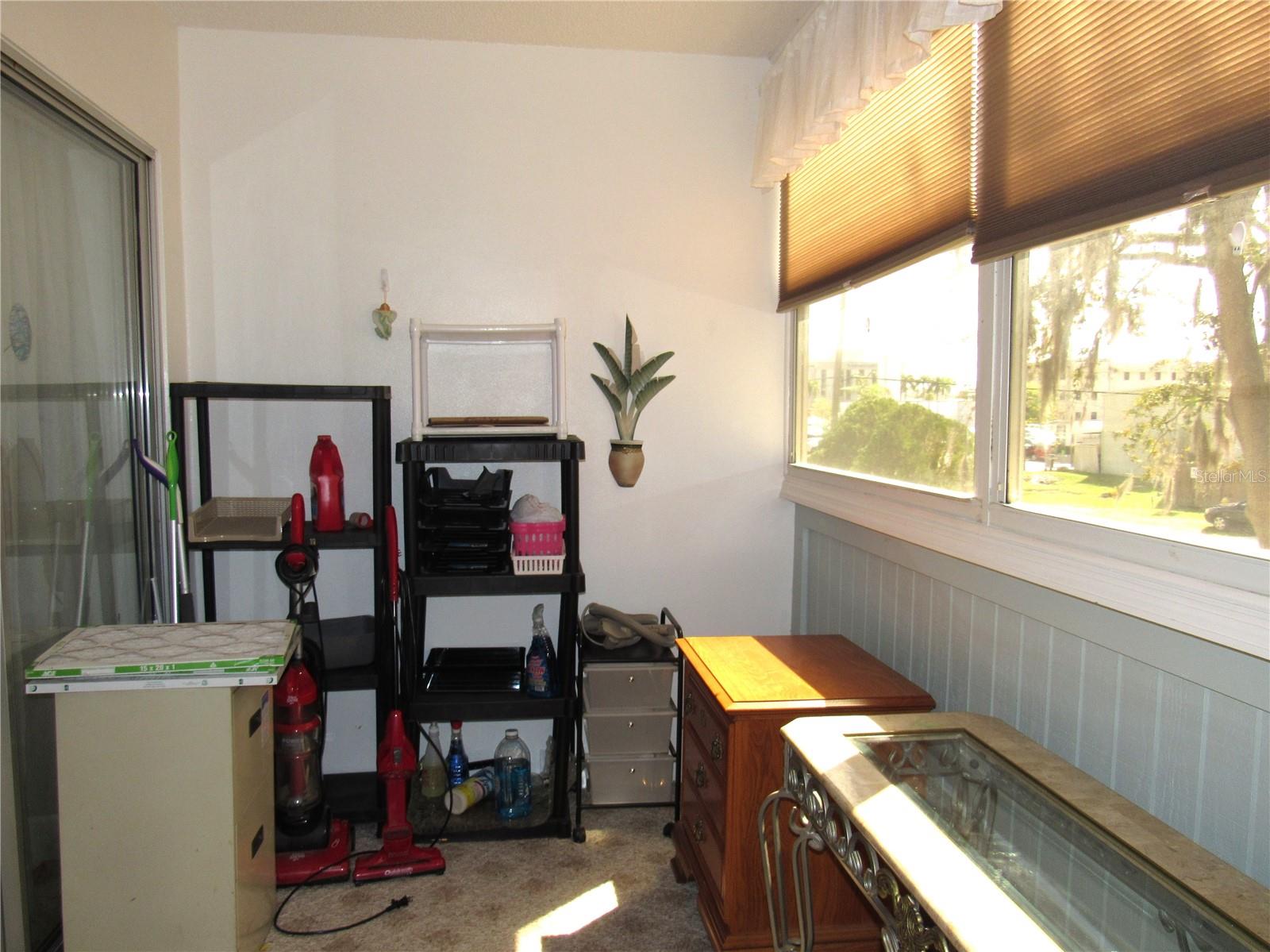 Image 24 of 37 For 21260 Brinson Avenue 212