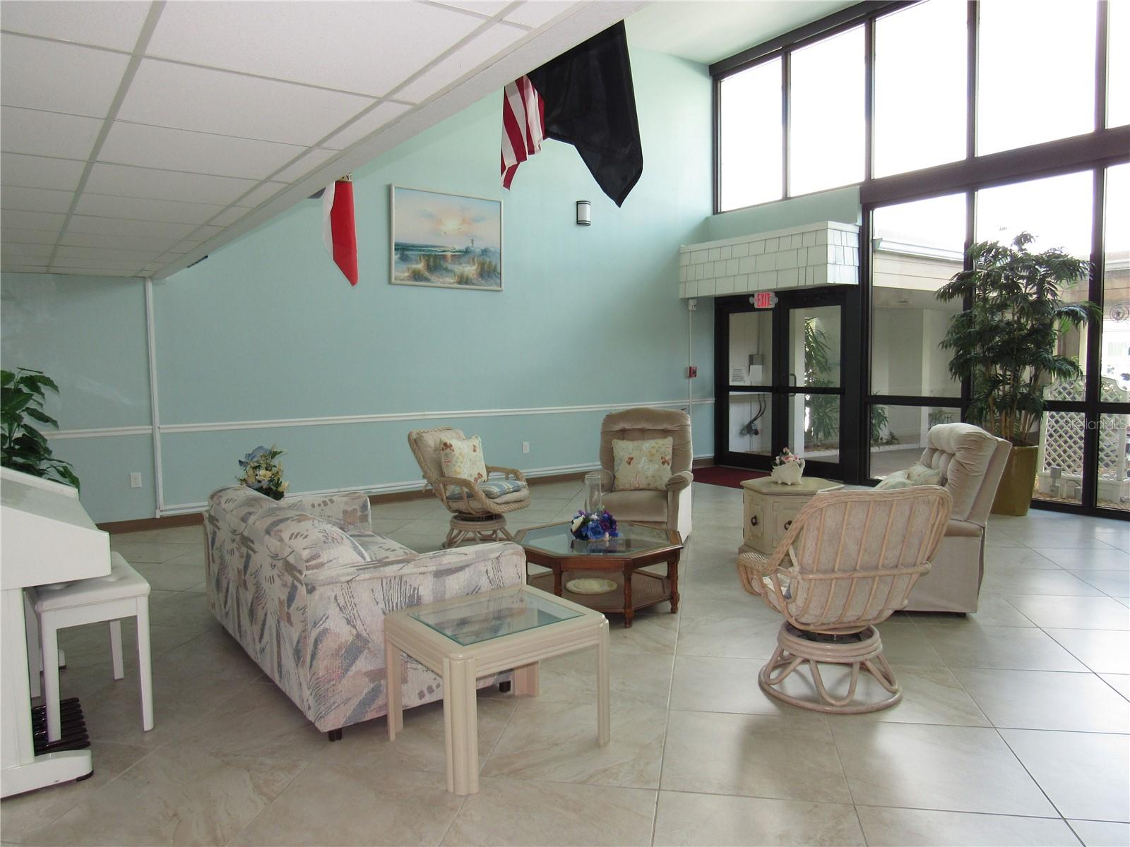 Image 4 of 37 For 21260 Brinson Avenue 212