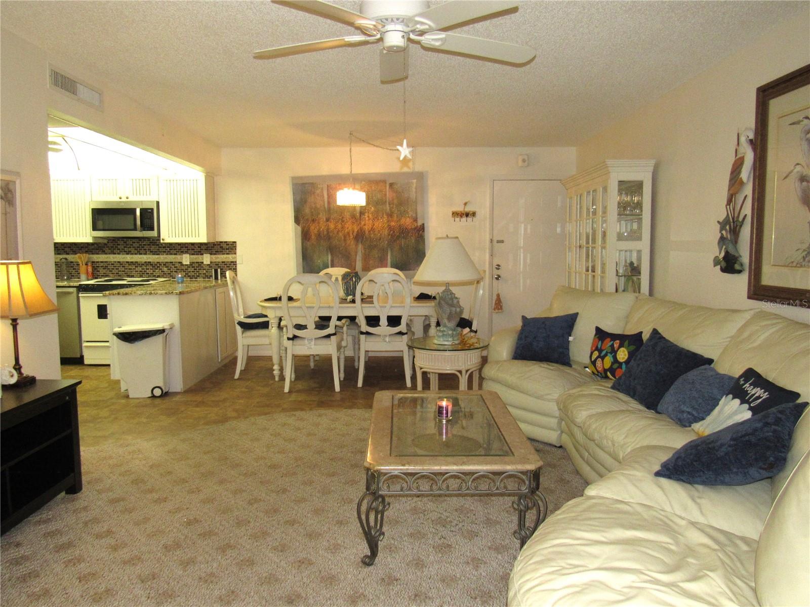 Image 5 of 37 For 21260 Brinson Avenue 212