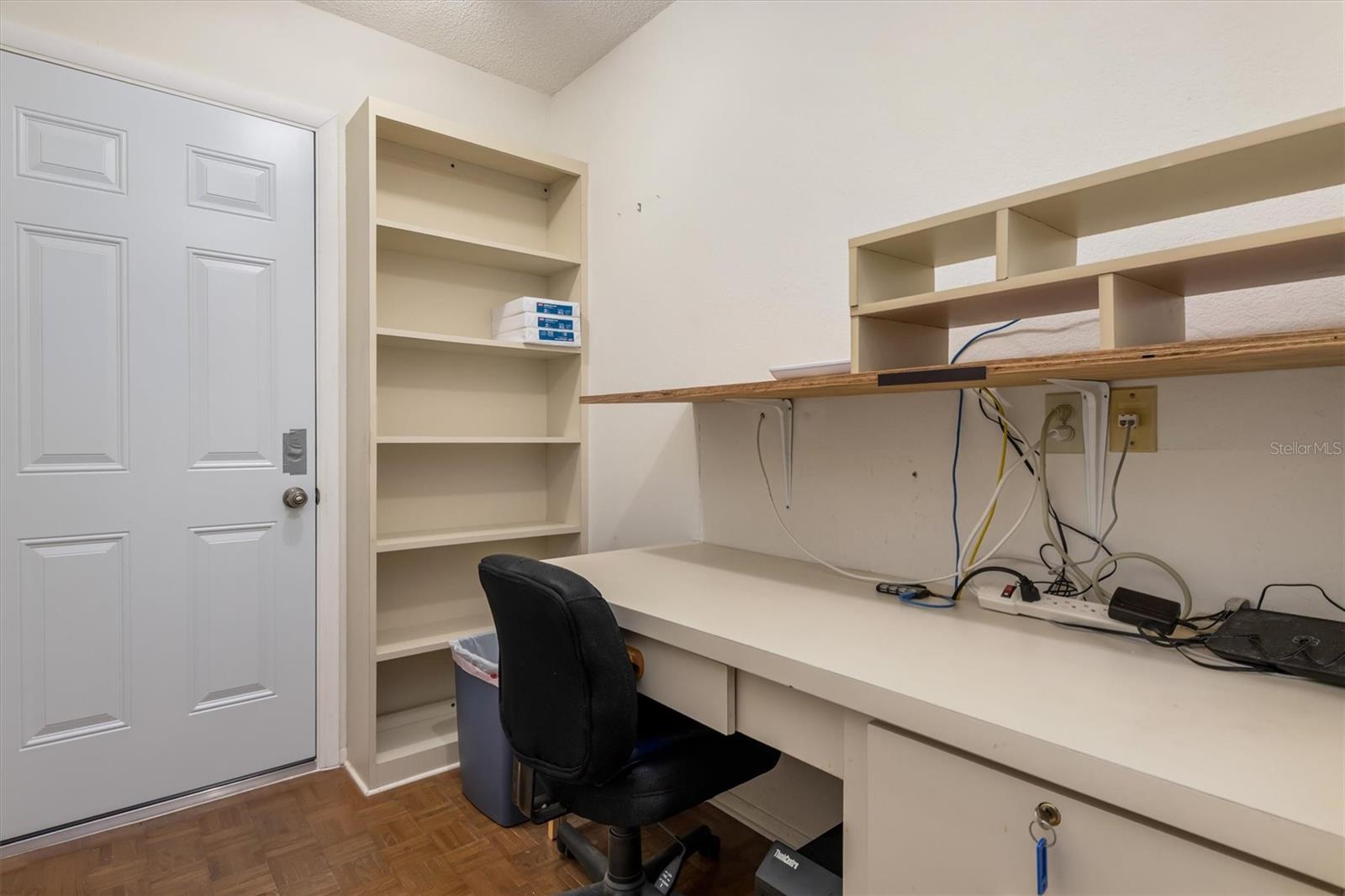 Image 16 of 44 For 626 Deerwood Avenue