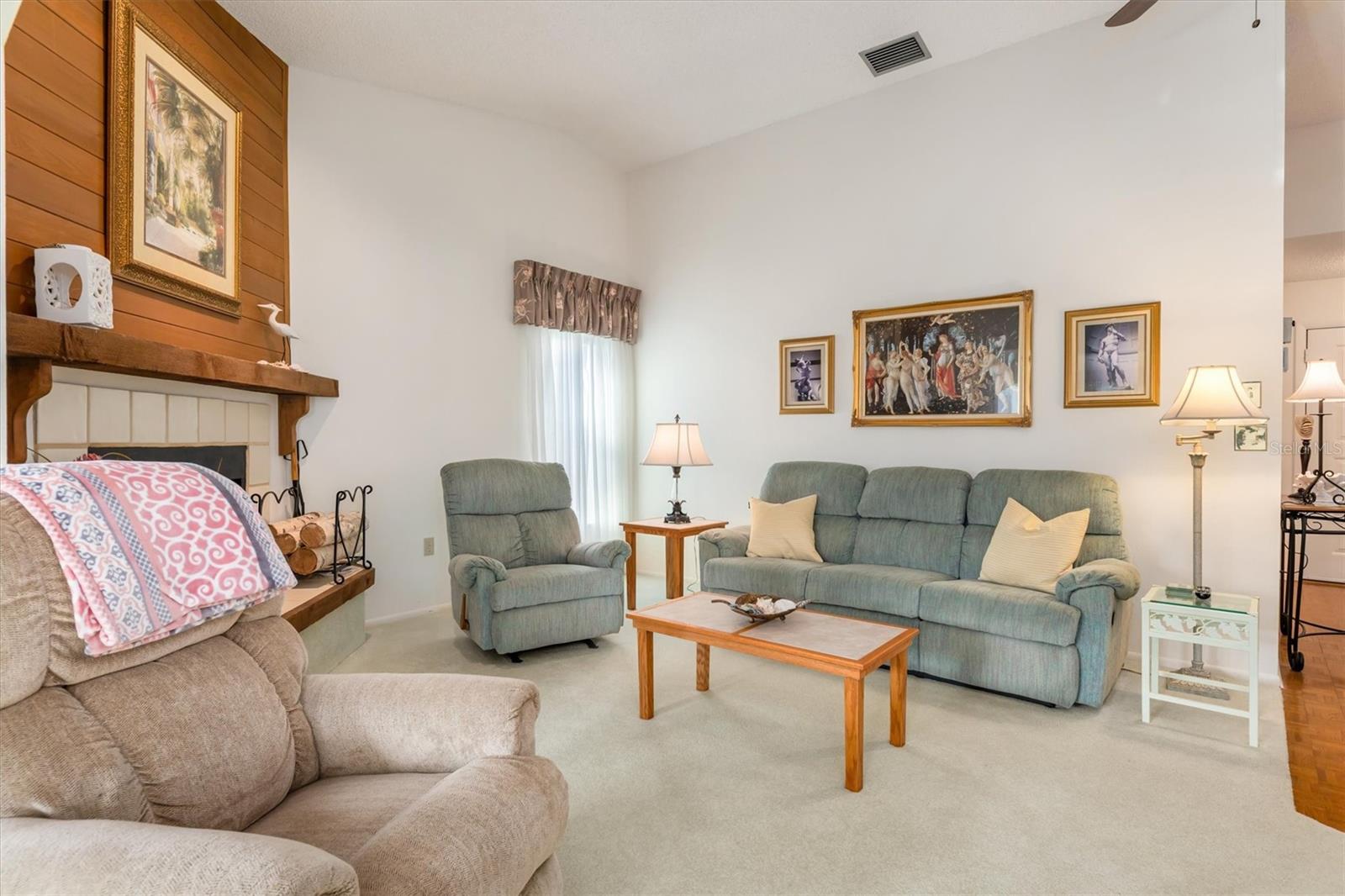 Image 4 of 44 For 626 Deerwood Avenue