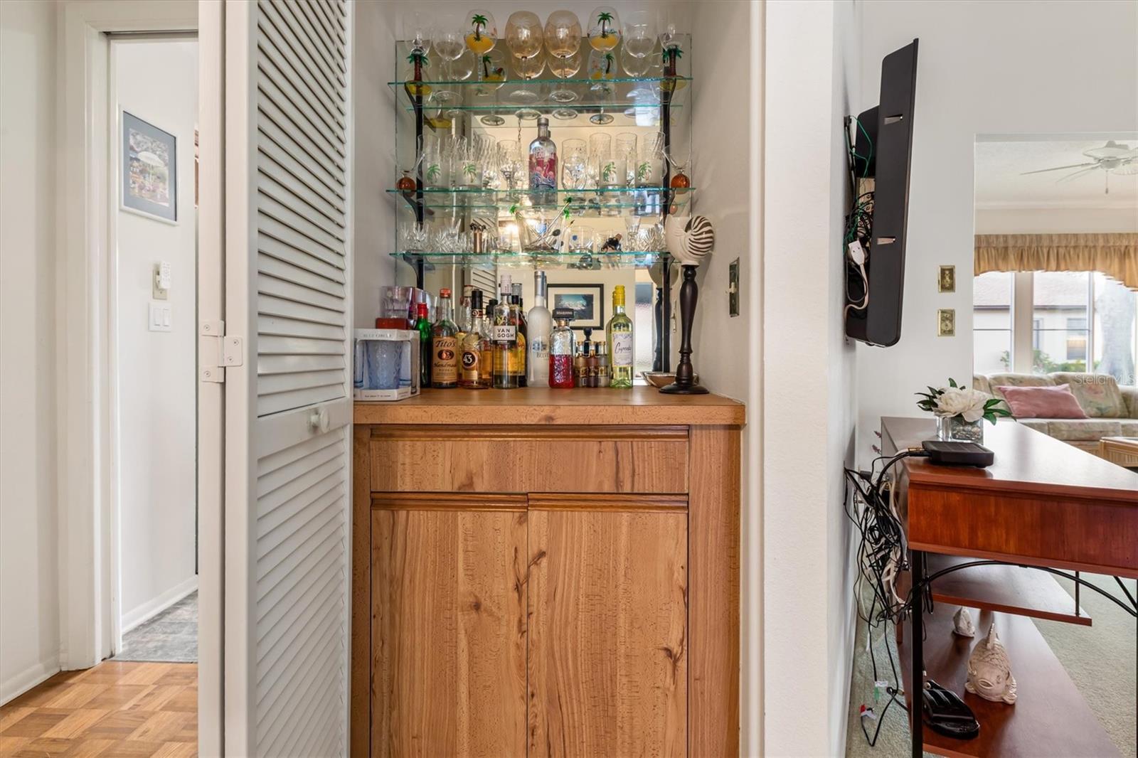 Image 7 of 44 For 626 Deerwood Avenue