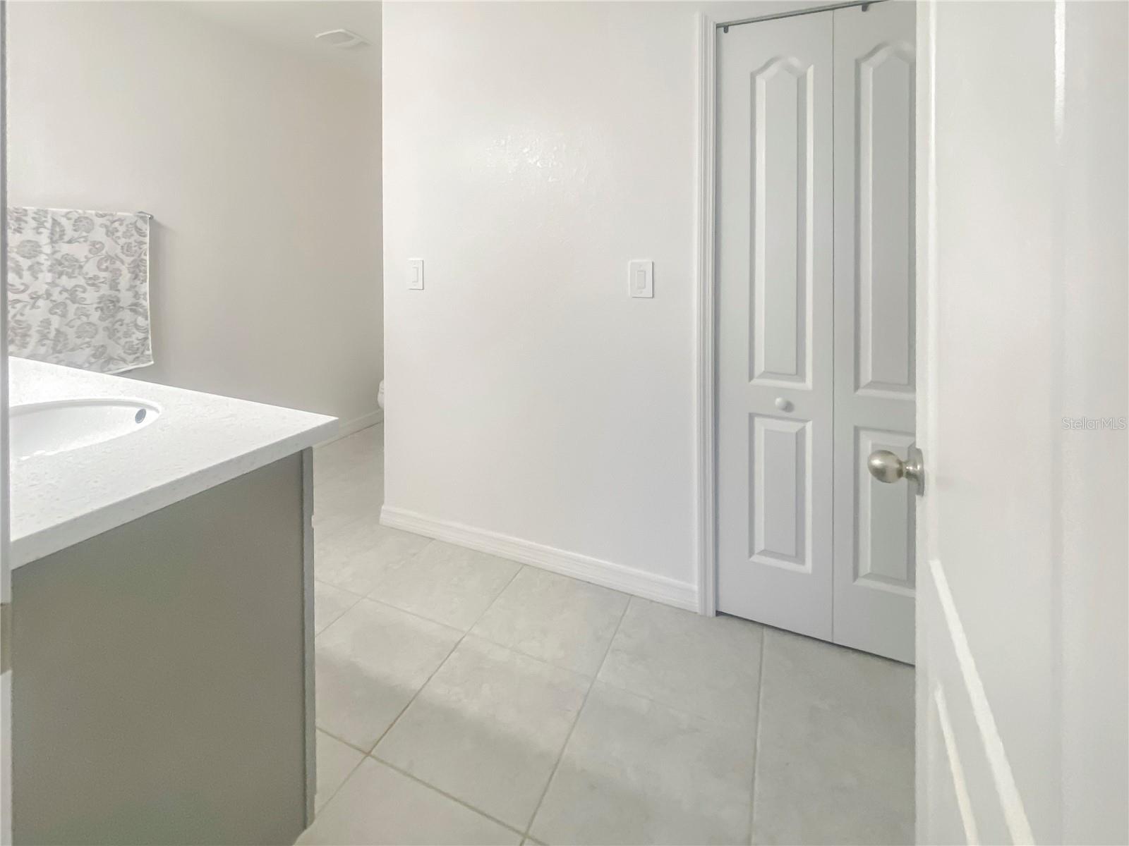 Image 20 of 35 For 15172 Mcgraw Avenue