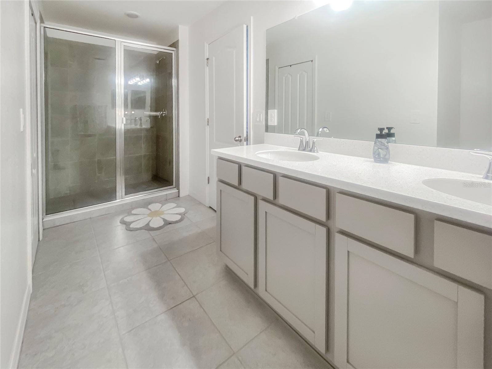 Image 21 of 35 For 15172 Mcgraw Avenue