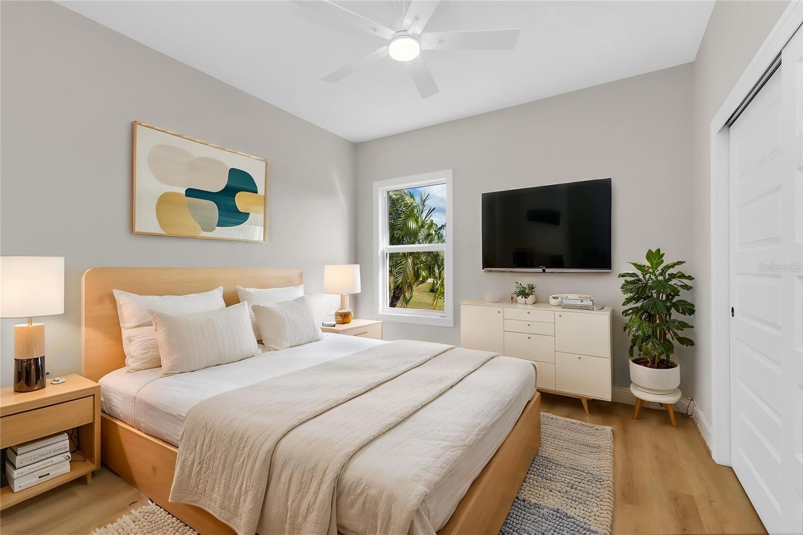 Image 15 of 38 For 1808 Kings Gate Court