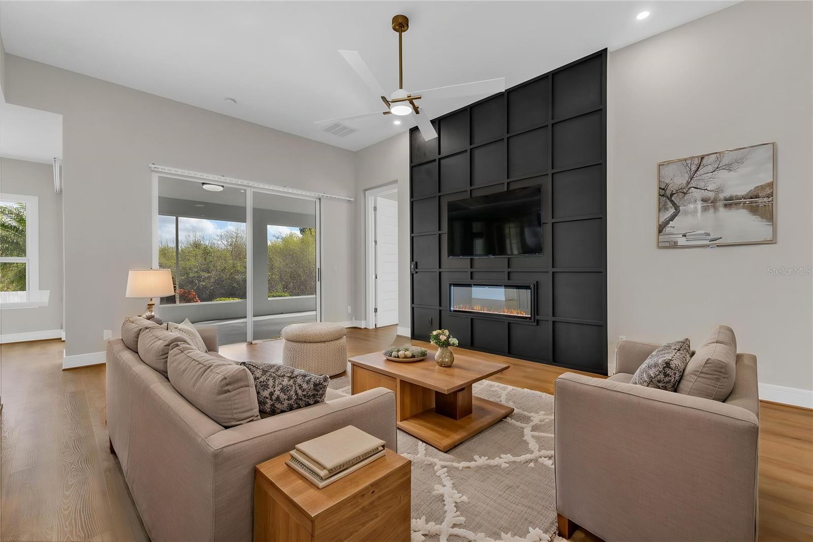 Image 4 of 38 For 1808 Kings Gate Court