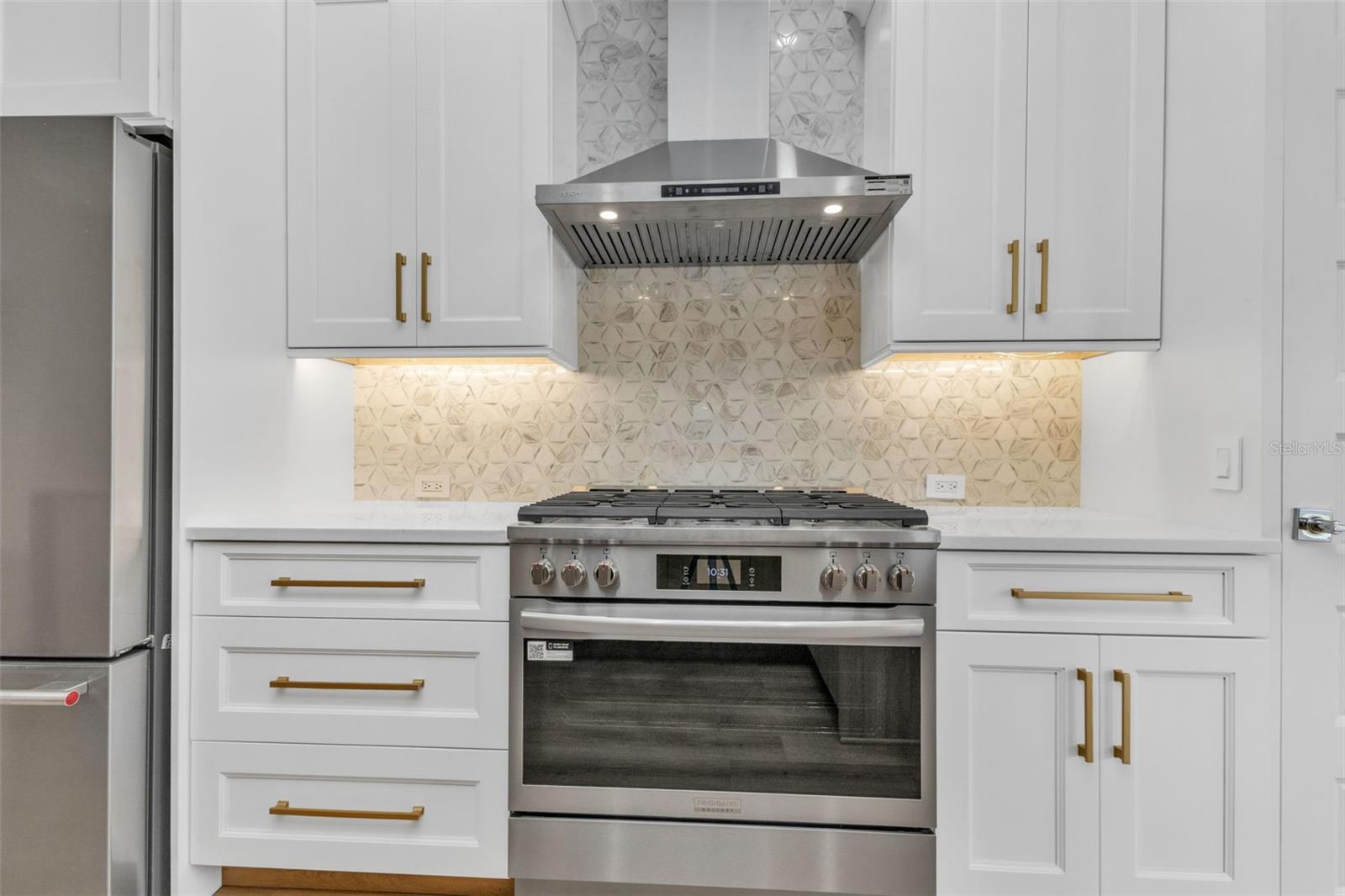 Image 8 of 38 For 1808 Kings Gate Court