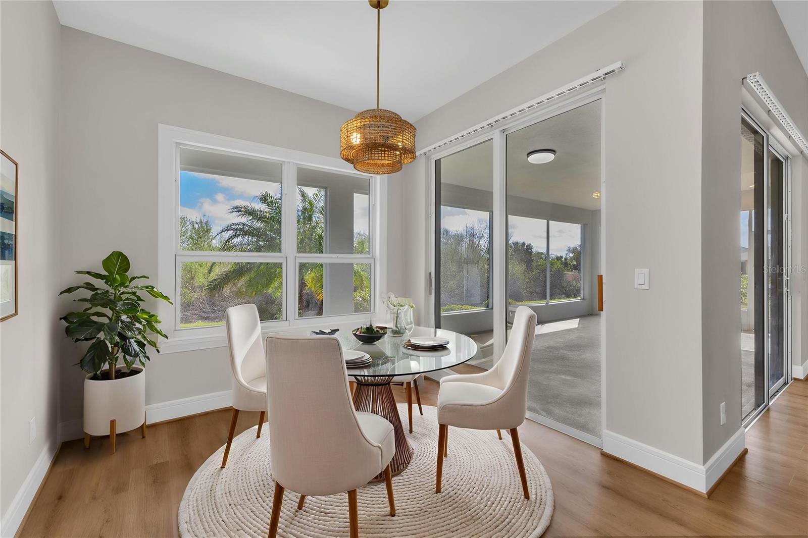 Image 9 of 38 For 1808 Kings Gate Court