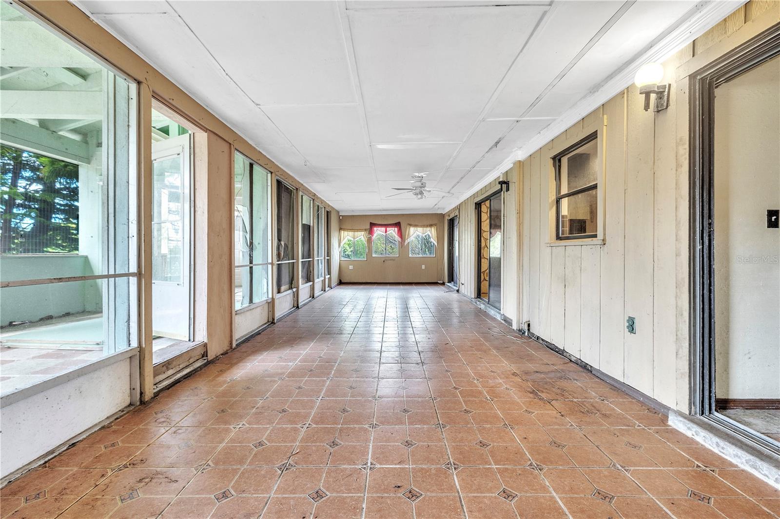 Image 10 of 47 For 440 Monza Avenue