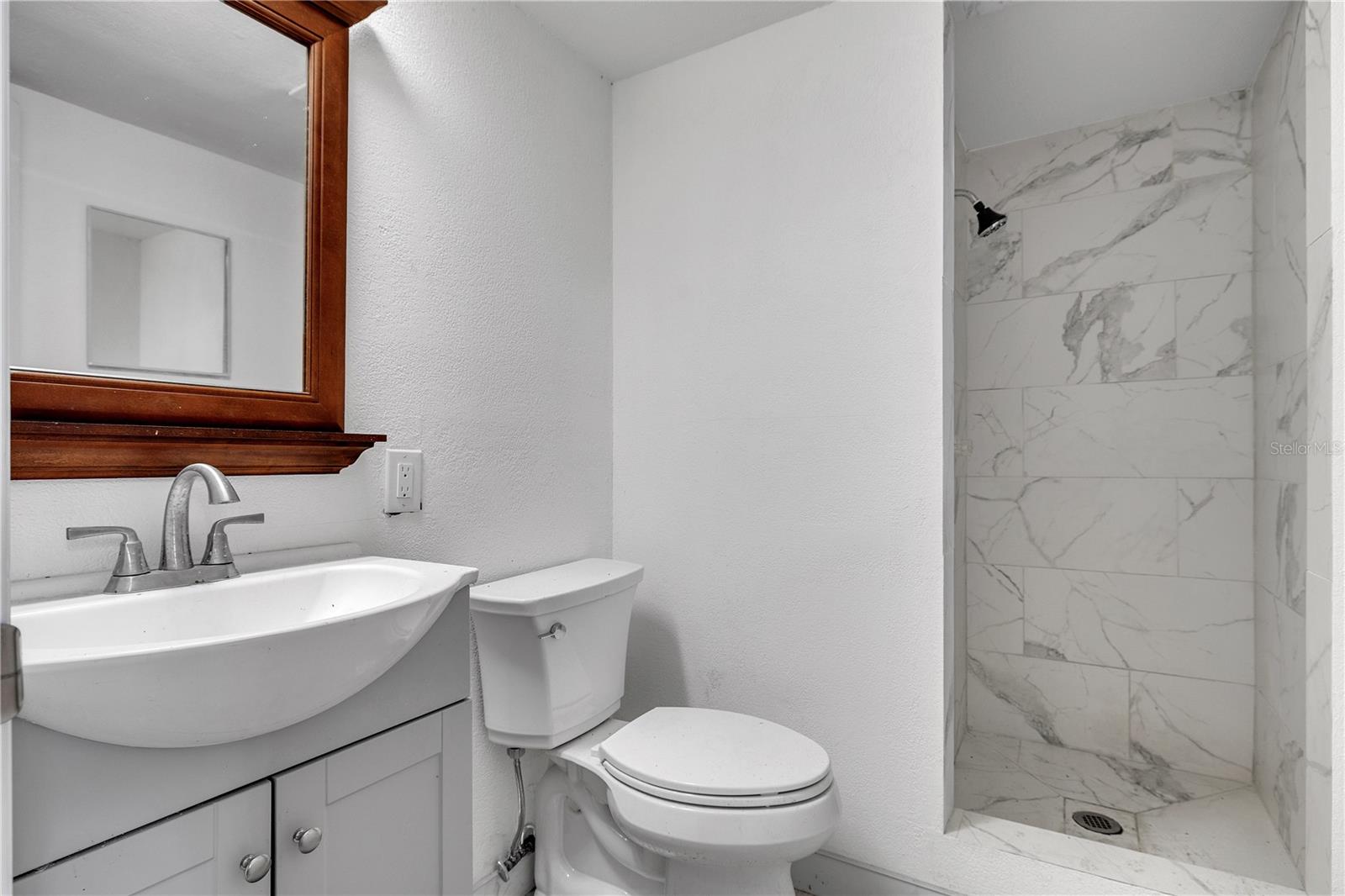 Image 15 of 47 For 440 Monza Avenue