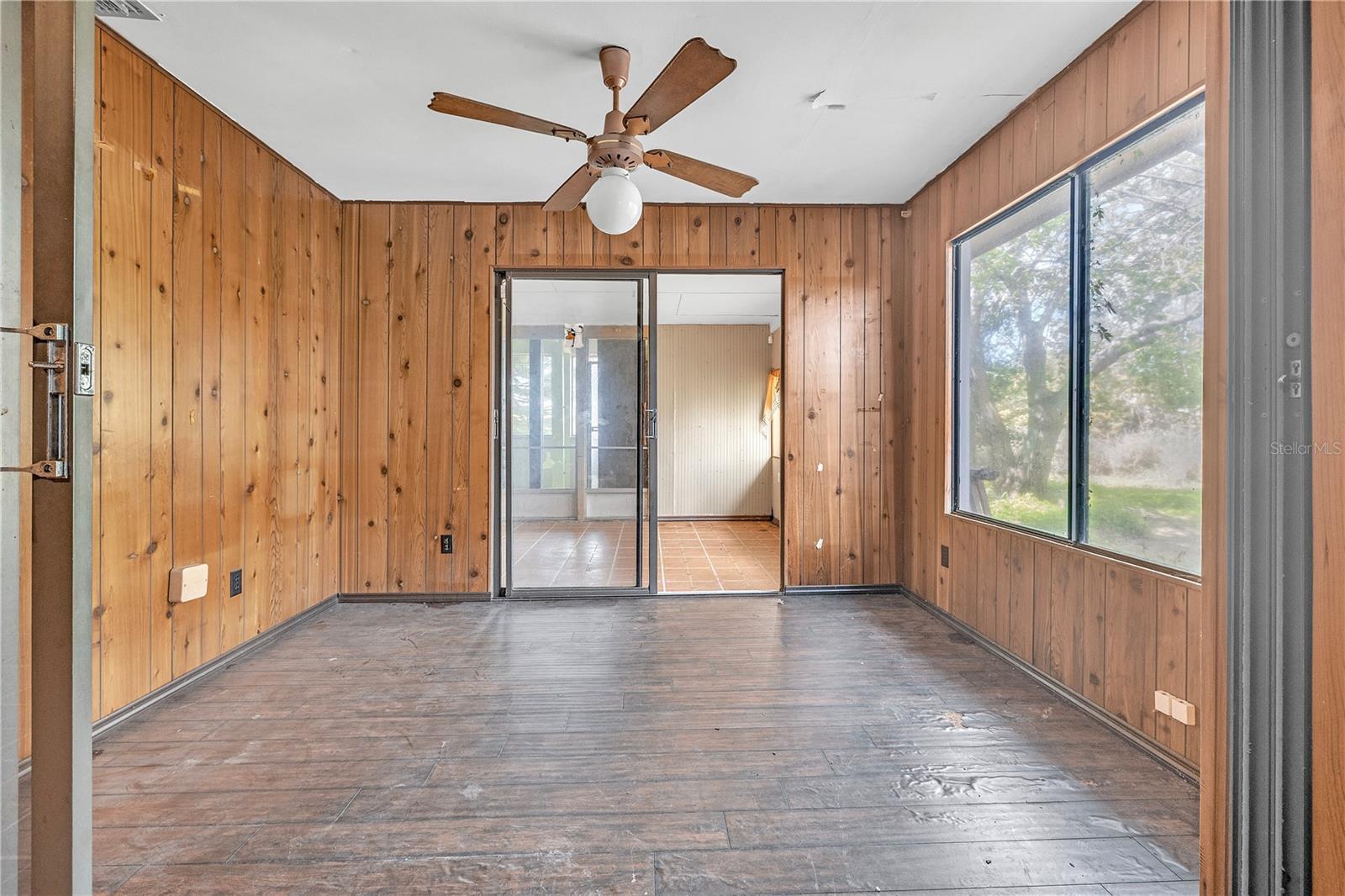 Image 23 of 47 For 440 Monza Avenue