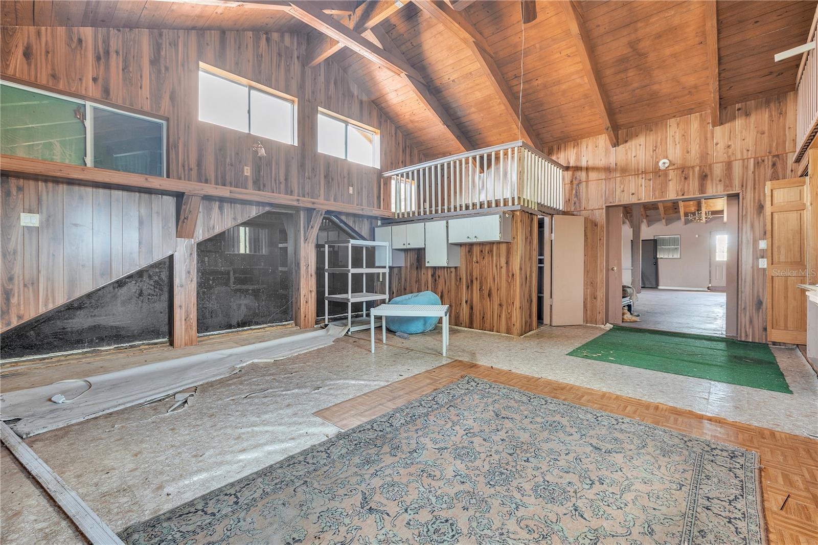 Image 32 of 47 For 440 Monza Avenue