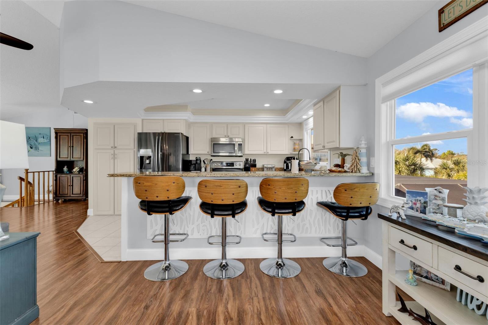 Image 11 of 95 For 4255 Spire Street