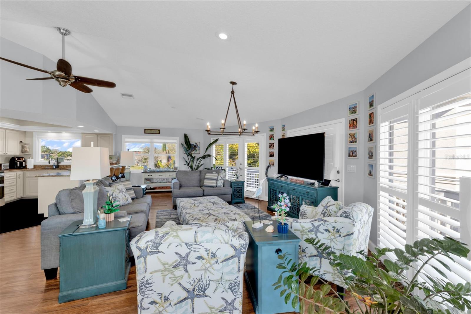 Image 19 of 95 For 4255 Spire Street