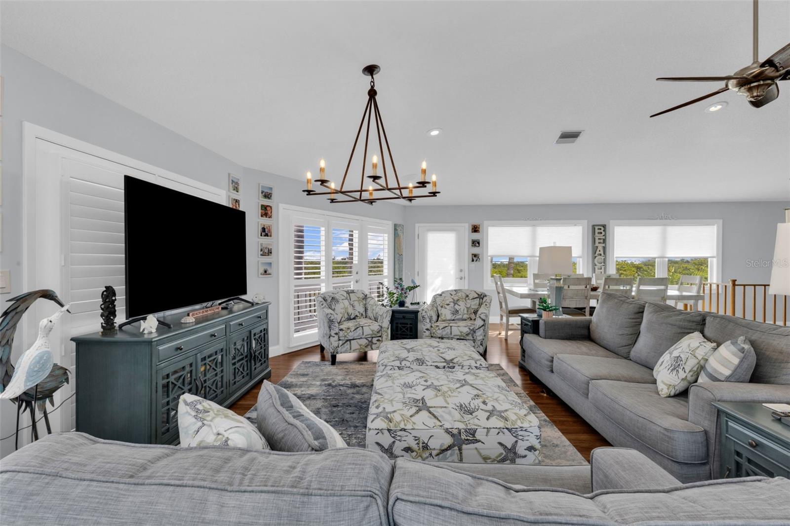 Image 22 of 95 For 4255 Spire Street