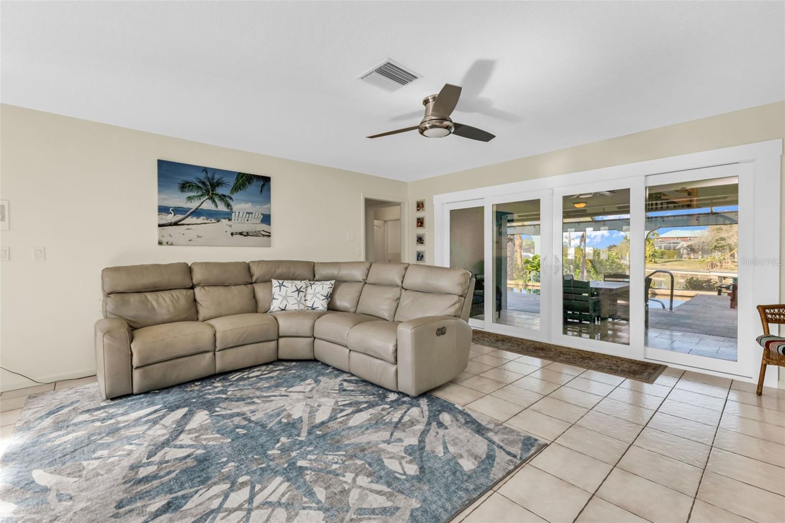 Image 29 of 95 For 4255 Spire Street