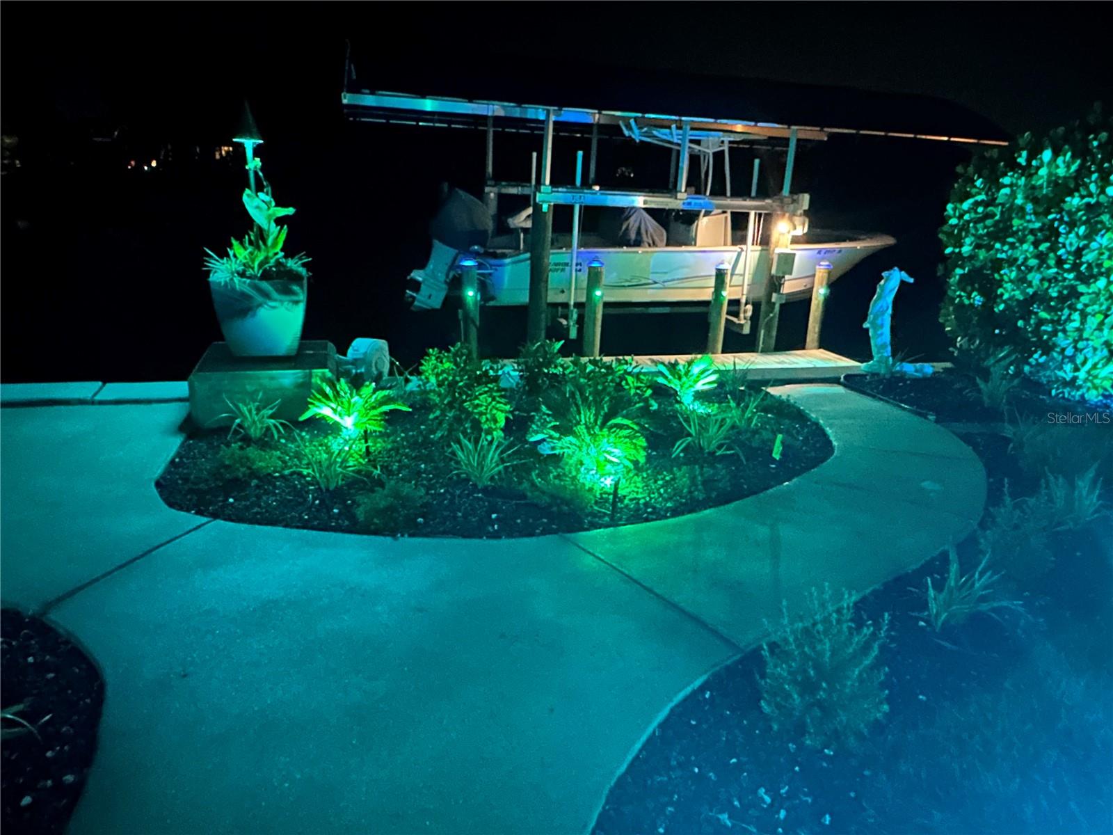 Image 4 of 95 For 4255 Spire Street