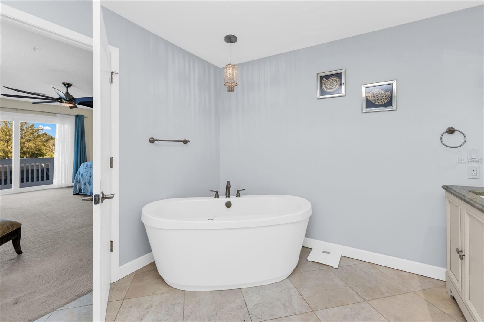 Image 63 of 95 For 4255 Spire Street