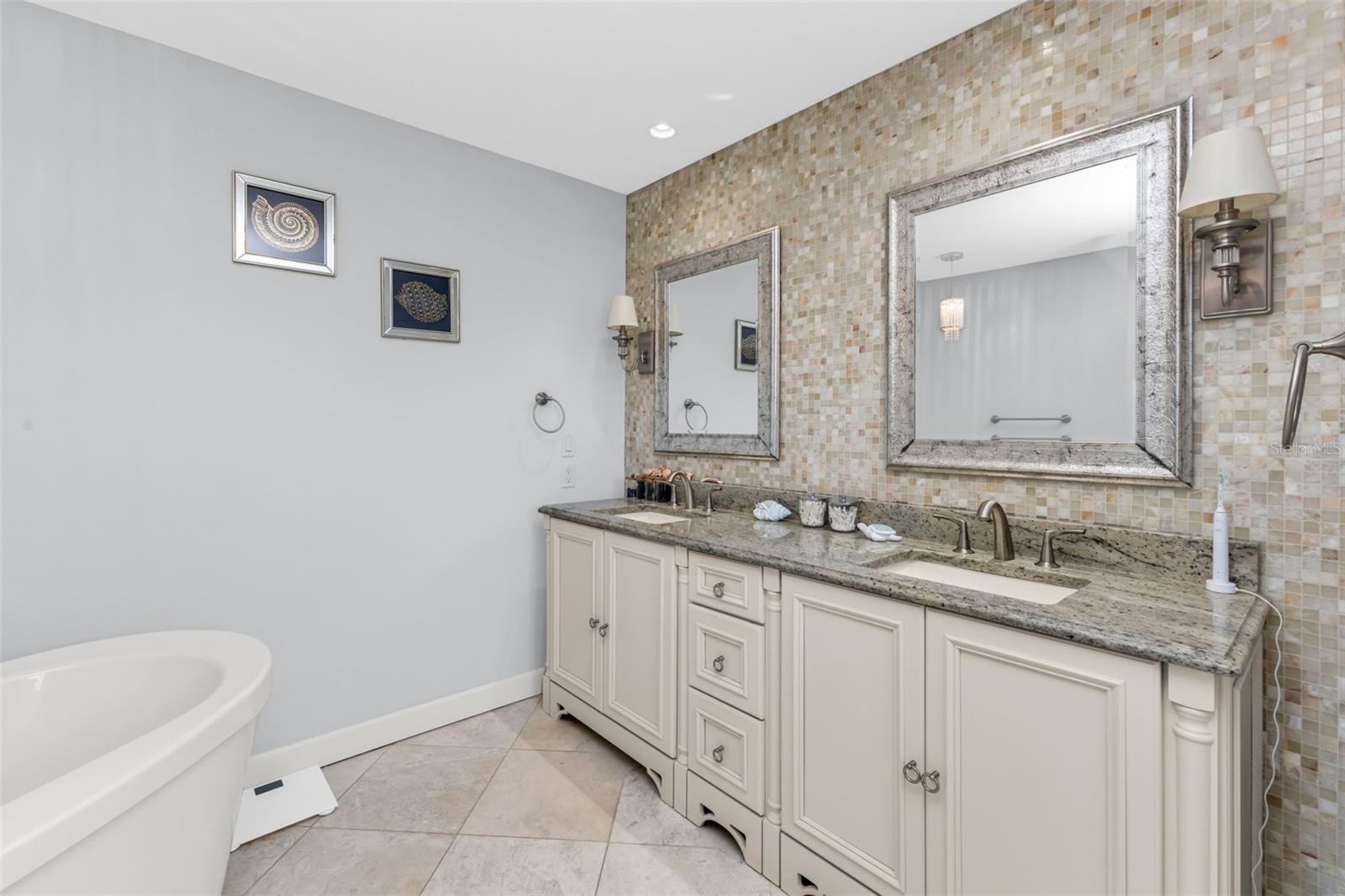 Image 65 of 95 For 4255 Spire Street