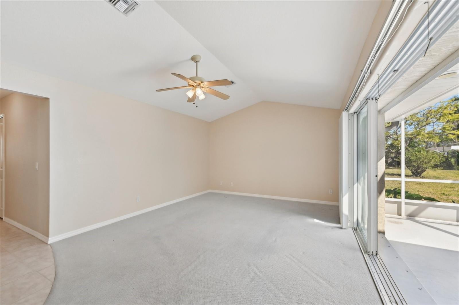 Image 12 of 34 For 3896 Slayton Avenue