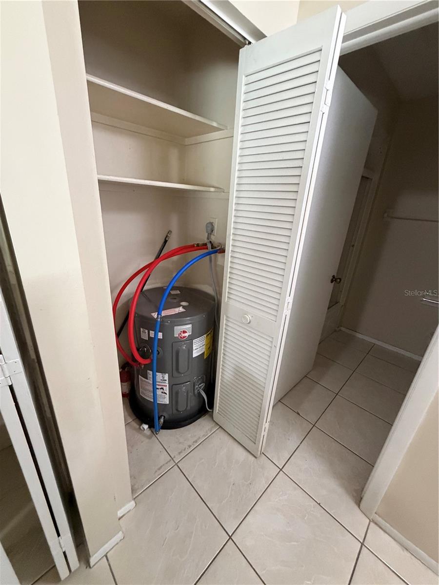 Image 6 of 14 For 21150 Gertrude Avenue H6