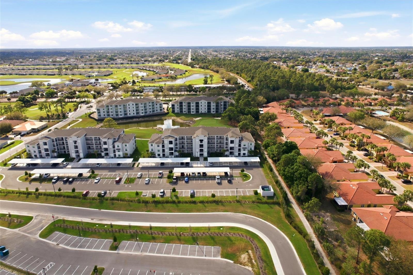 Image 39 of 48 For 18461 Copperhead Court N 422