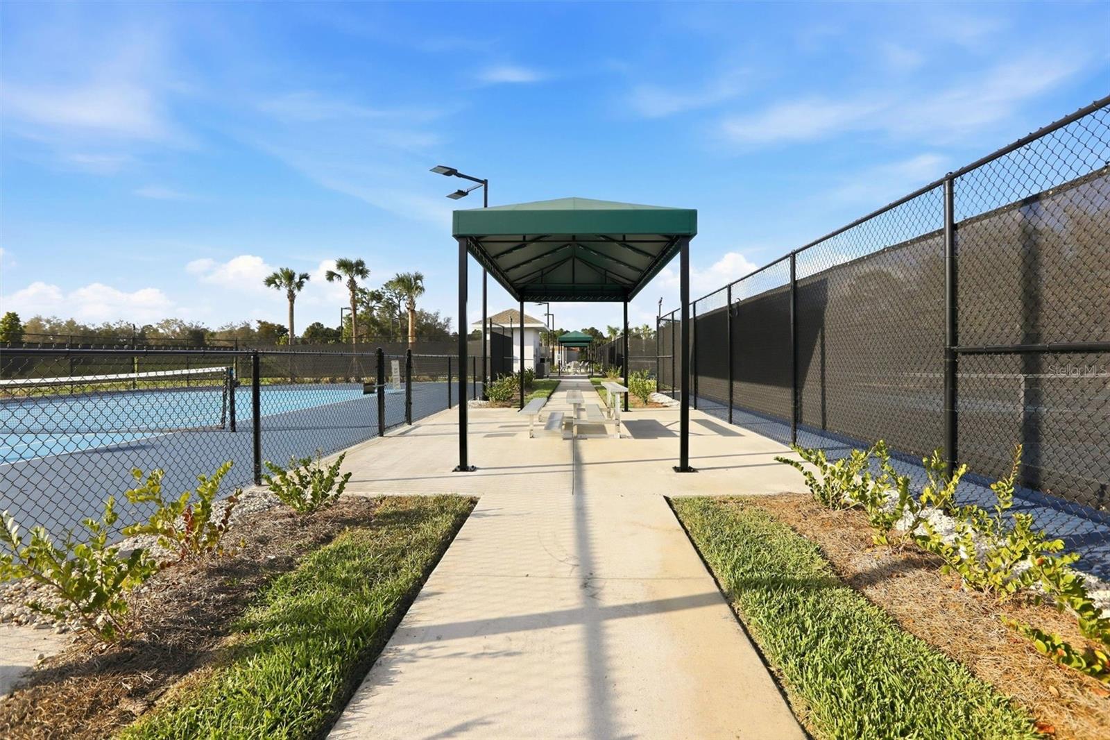 Image 42 of 48 For 18461 Copperhead Court N 422