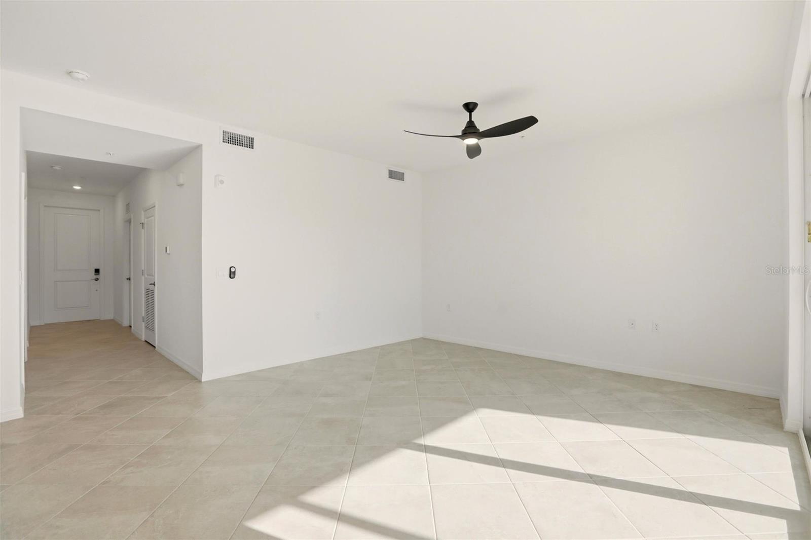 Image 9 of 48 For 18461 Copperhead Court N 422