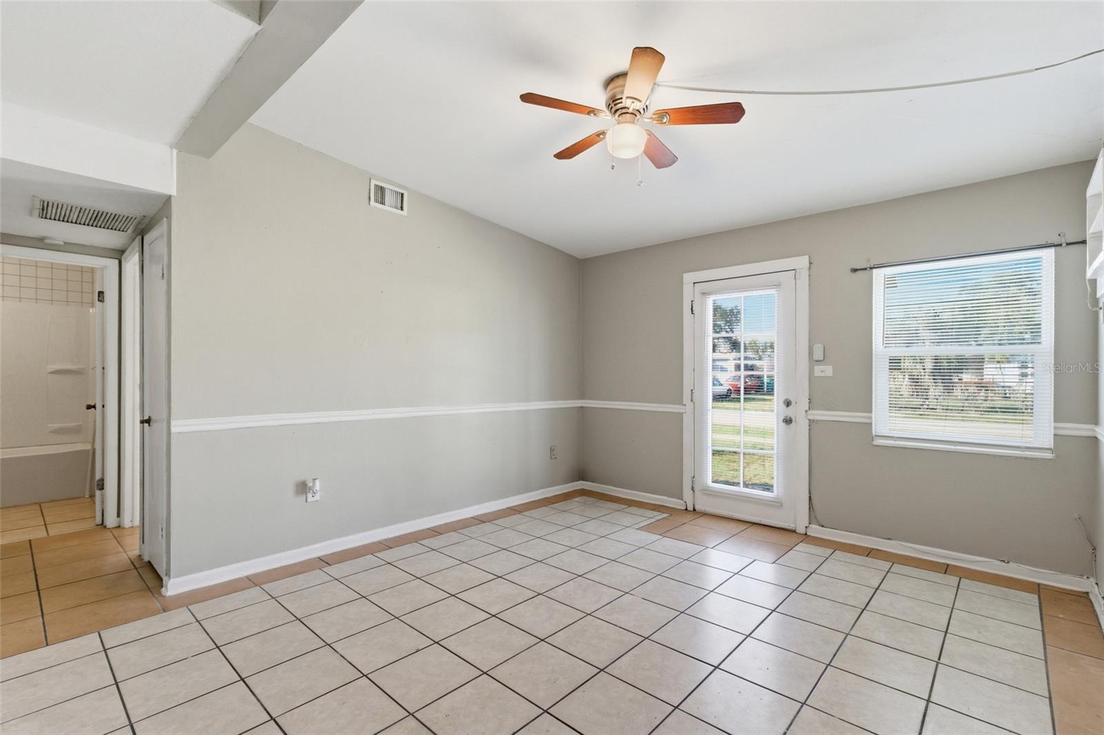 Image 4 of 21 For 3420 Normandy Drive