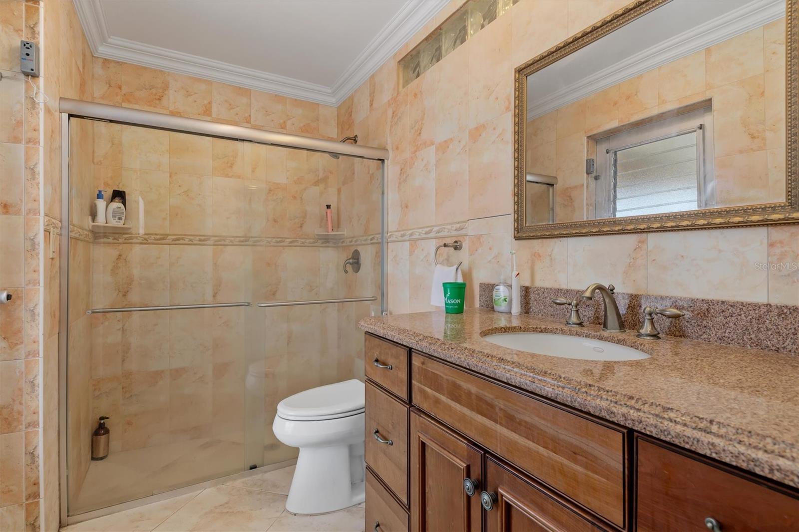 Image 24 of 46 For 109 Peckham Street Se