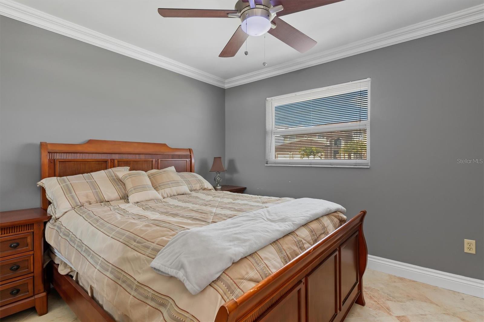 Image 27 of 46 For 109 Peckham Street Se