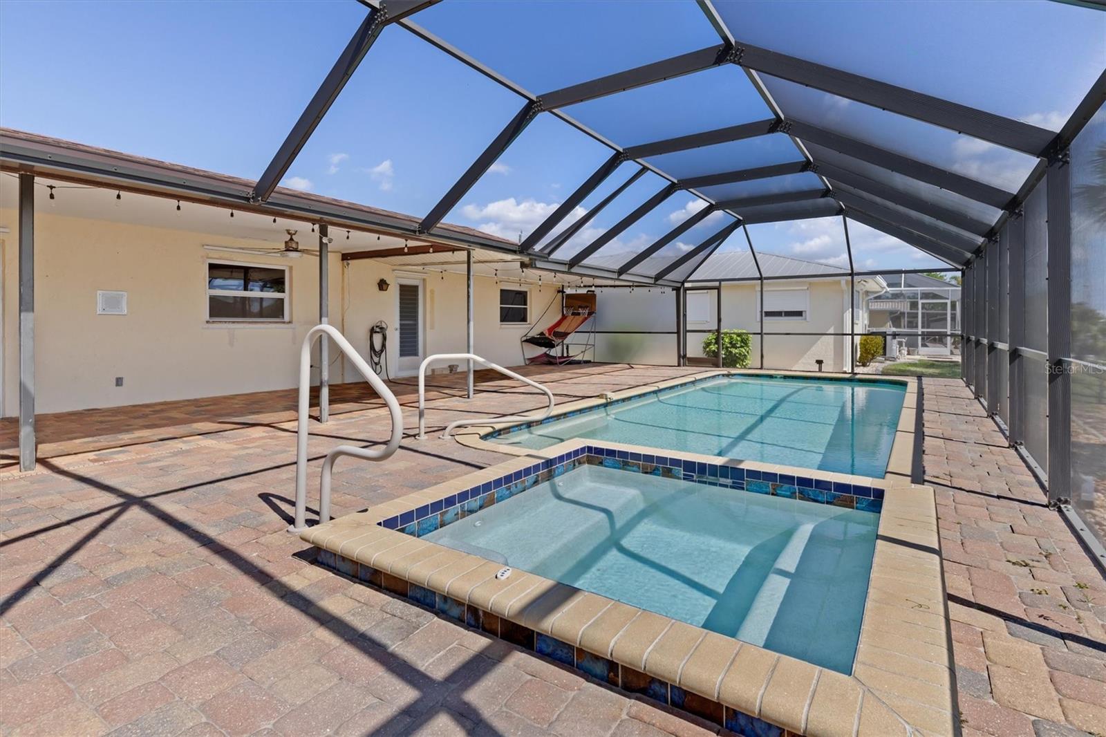 Image 5 of 46 For 109 Peckham Street Se