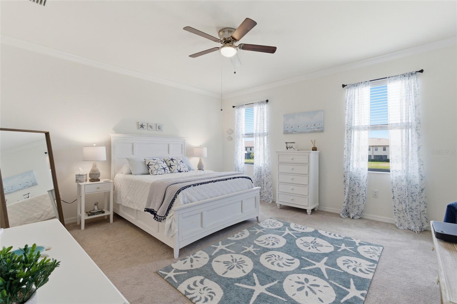 Image 16 of 45 For 20333 Lagente Circle