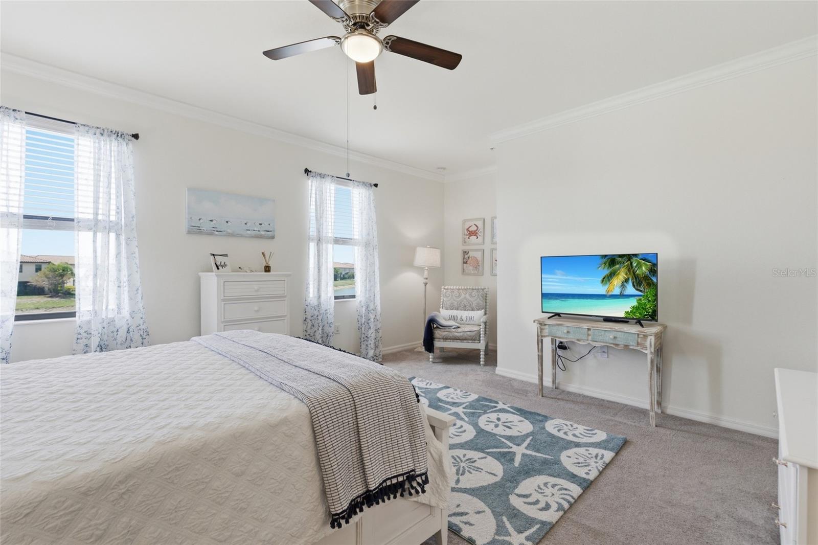 Image 17 of 45 For 20333 Lagente Circle