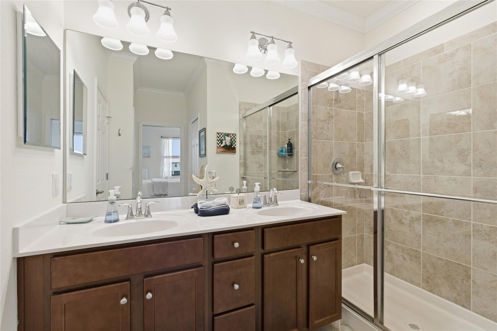 Image 20 of 45 For 20333 Lagente Circle