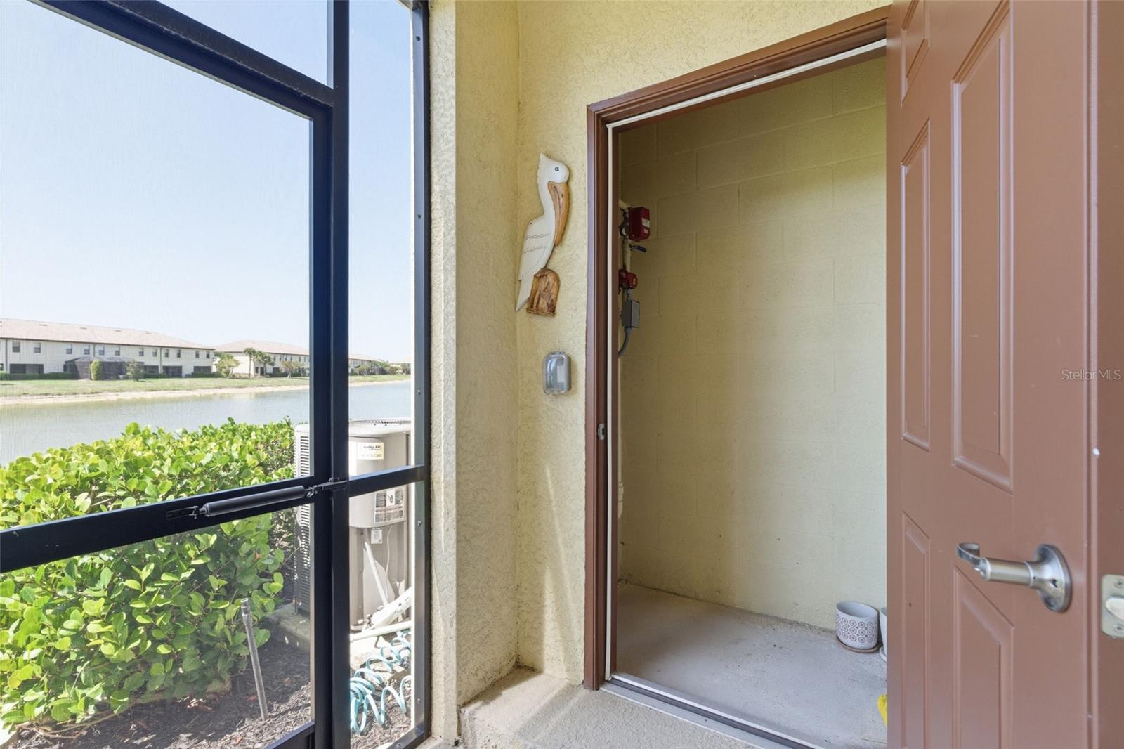 Image 32 of 45 For 20333 Lagente Circle