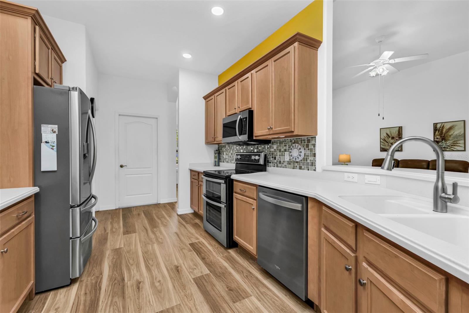 Image 7 of 37 For 1766 Dunvegan Drive