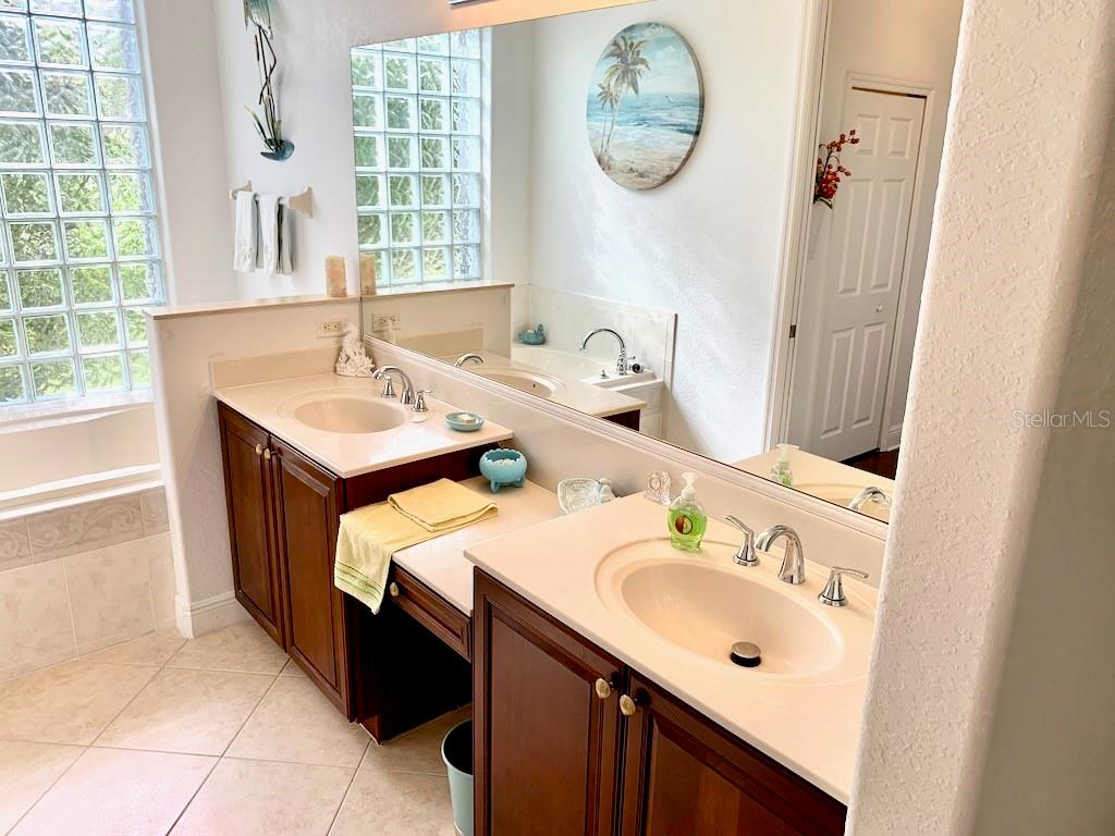 Image 29 of 52 For 24312 Westgate Boulevard