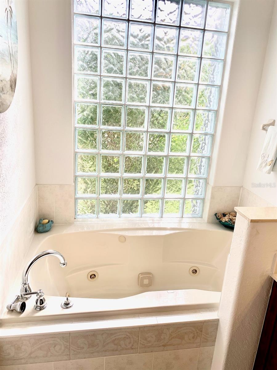 Image 30 of 52 For 24312 Westgate Boulevard