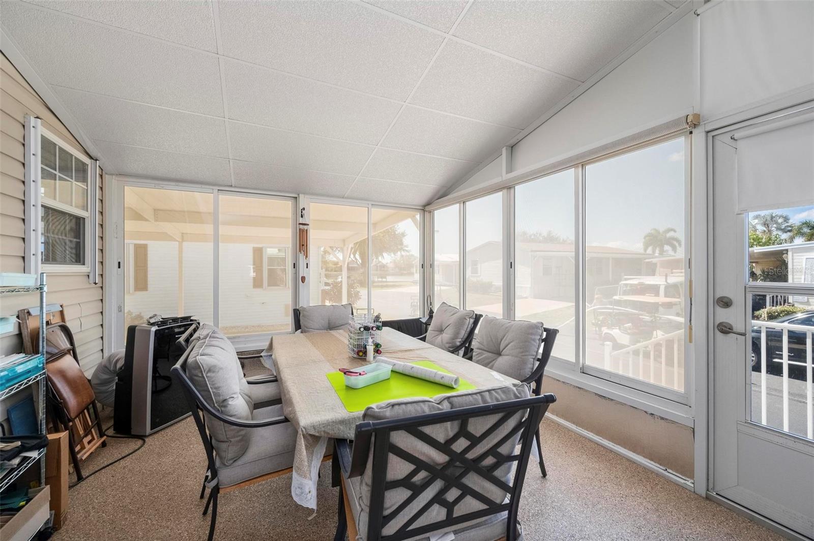 Image 30 of 66 For 1000 Kings Highway 373