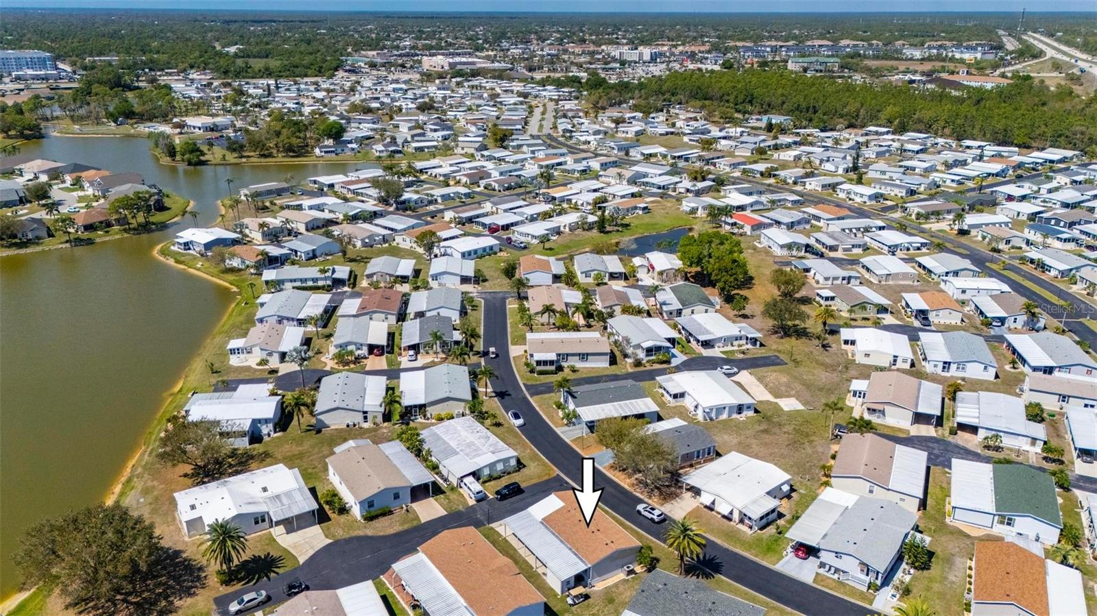 Image 39 of 66 For 1000 Kings Highway 373