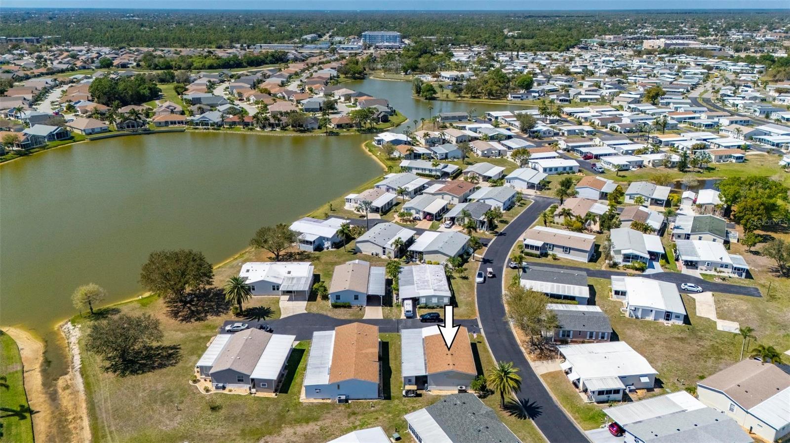 Image 40 of 66 For 1000 Kings Highway 373