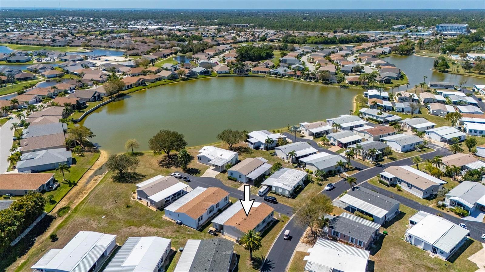 Image 41 of 66 For 1000 Kings Highway 373