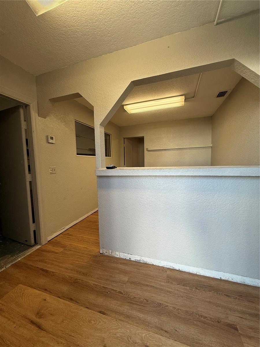 Image 3 of 16 For 18440 Paulson Drive C